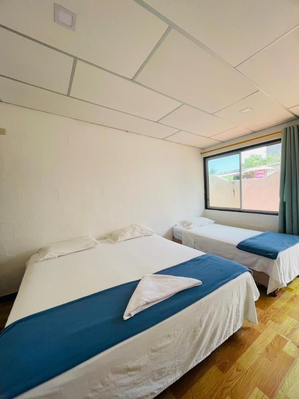 Hostal Darwin Puerto Ayora  Eksteriør bilde