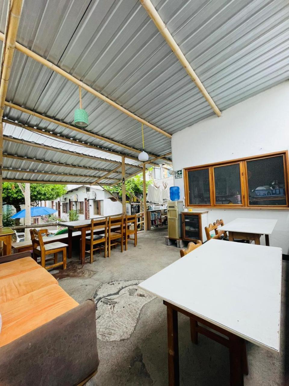 Hostal Darwin Puerto Ayora  Eksteriør bilde