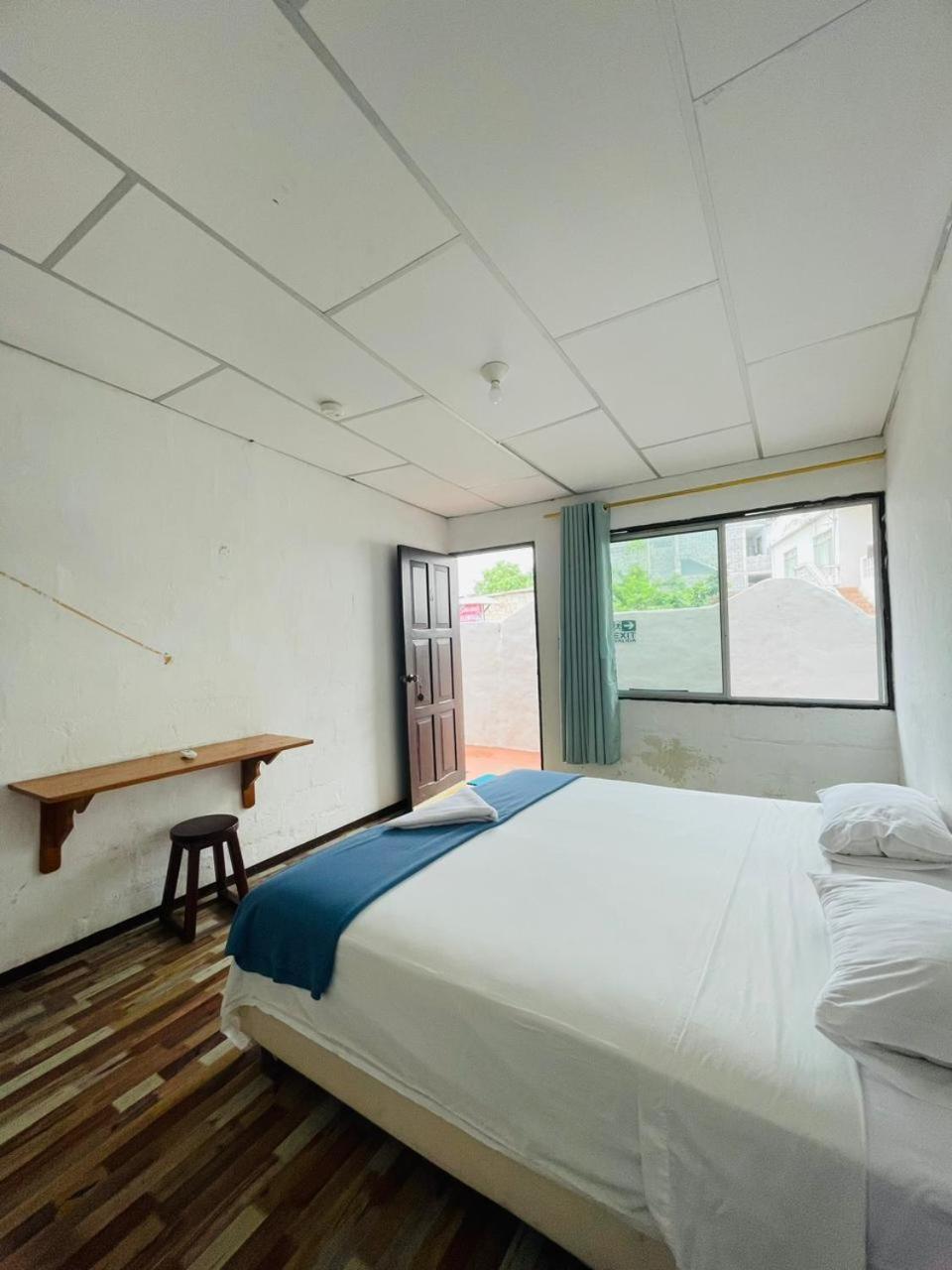 Hostal Darwin Puerto Ayora  Eksteriør bilde
